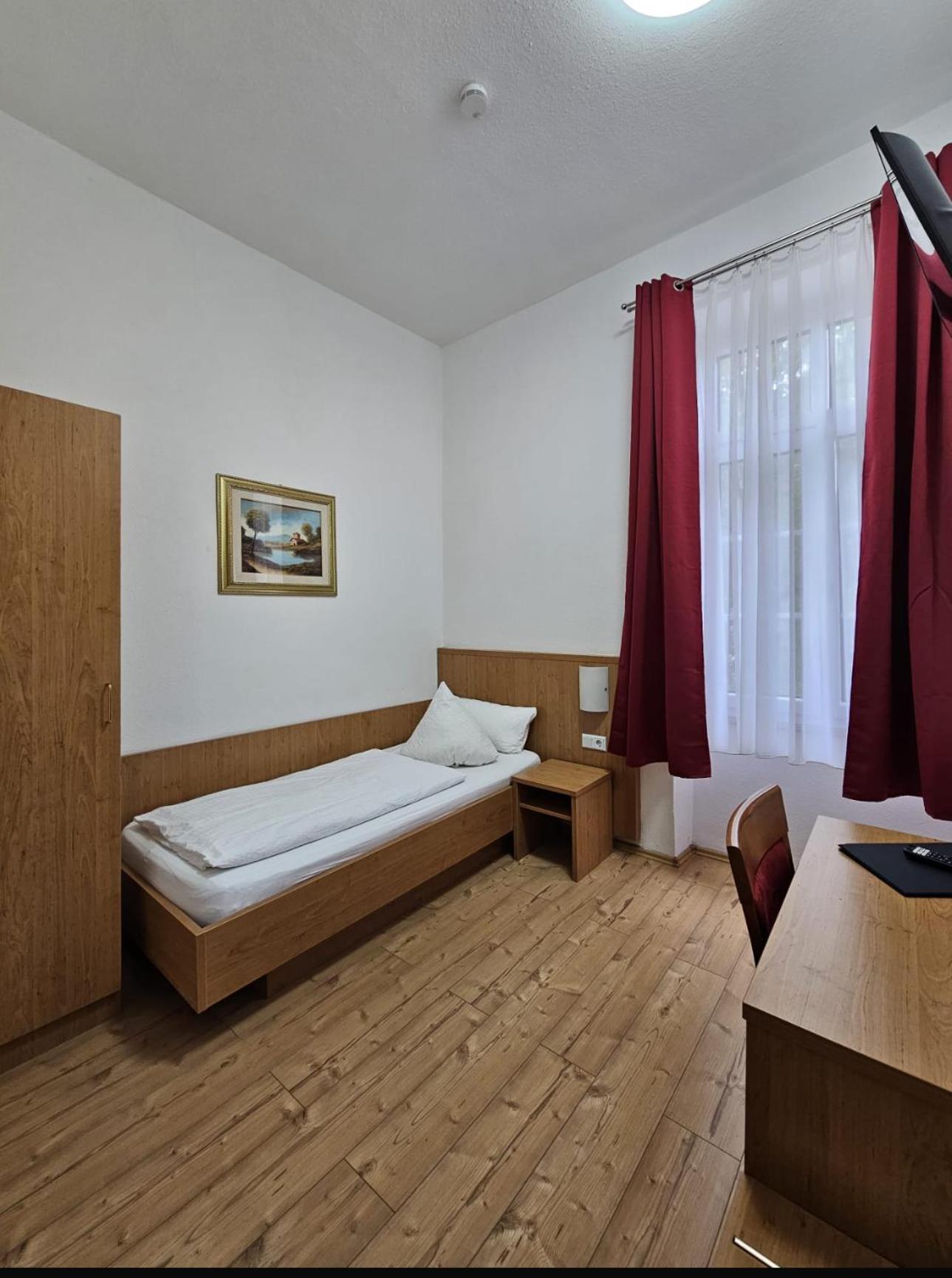 Hotel Restaurant Schwert Kehl Kültér fotó