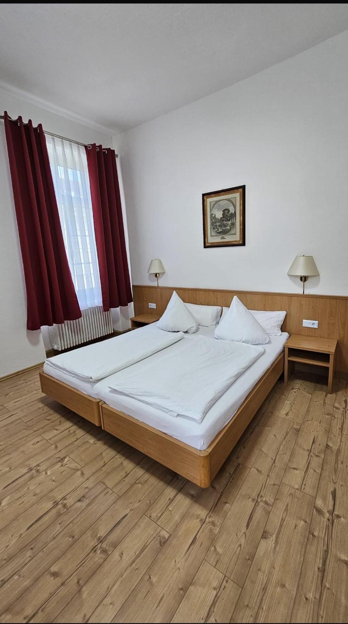 Hotel Restaurant Schwert Kehl Kültér fotó